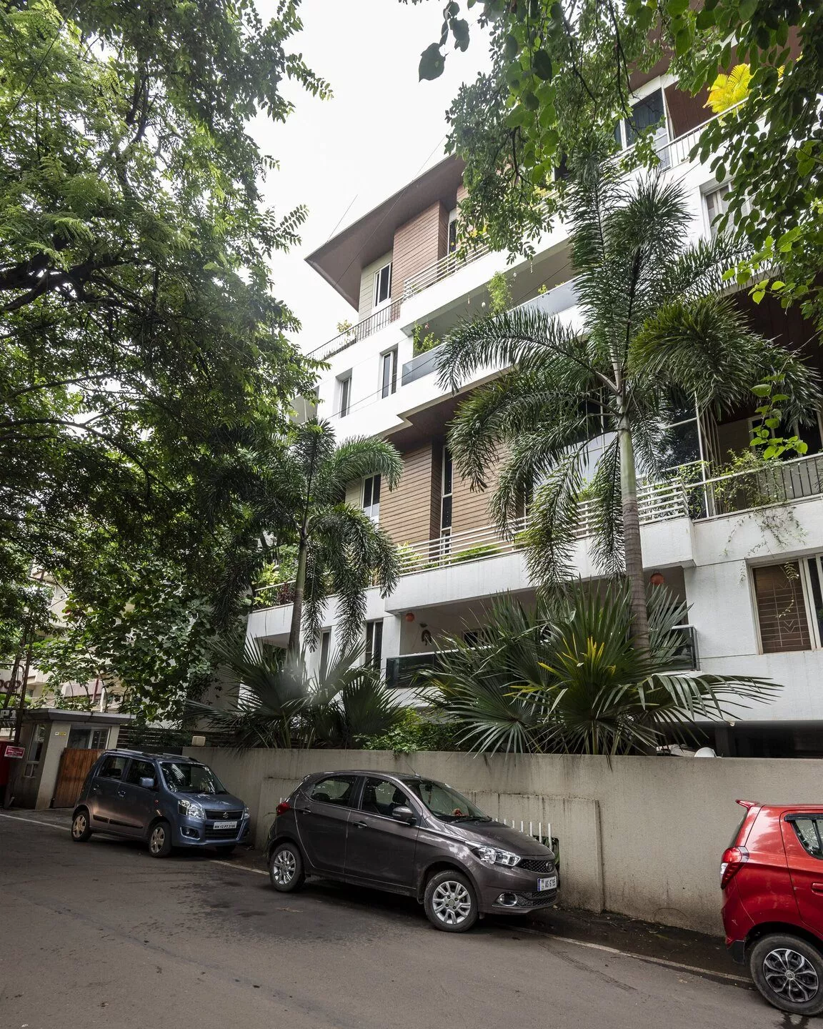 Luxury apartments in Pune | Saraswati Building| Spacious 4 BHK Homes